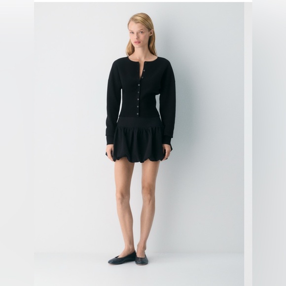 Aritzia Go lightly Cardigan - Picture 1 of 4